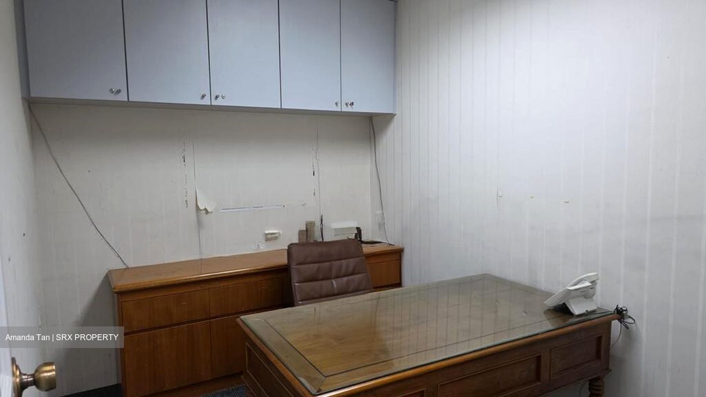 Rochore Opd (D7), Office #522562891